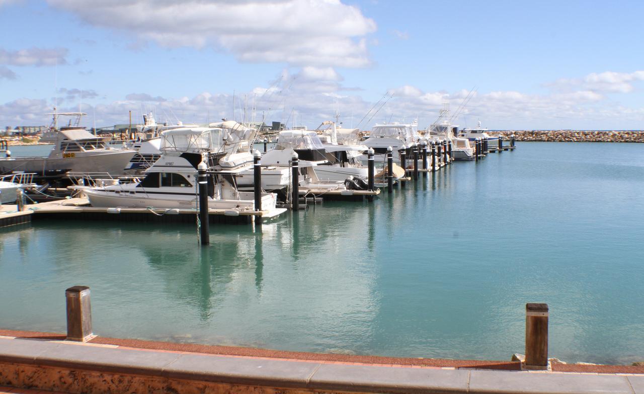 Geraldton Holiday Unit With Free Streaming Exterior photo